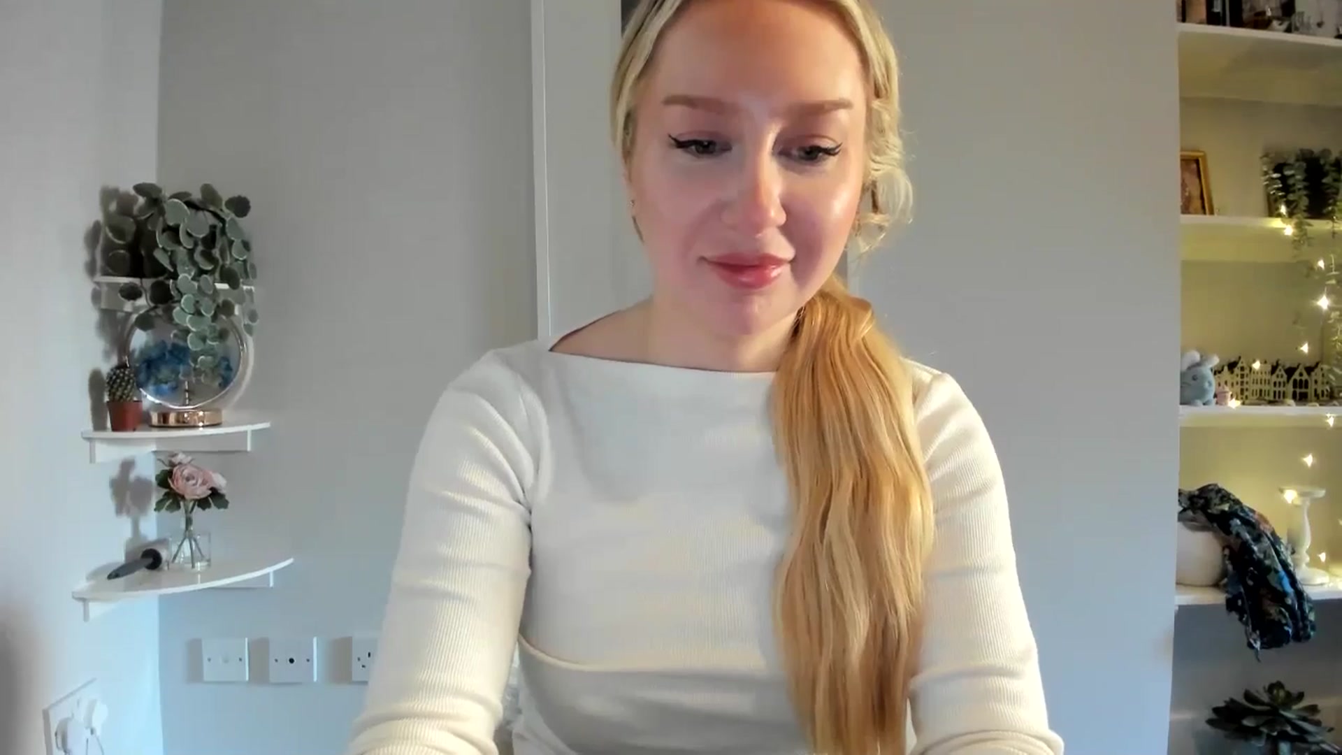 AvaCutie video thumbnail