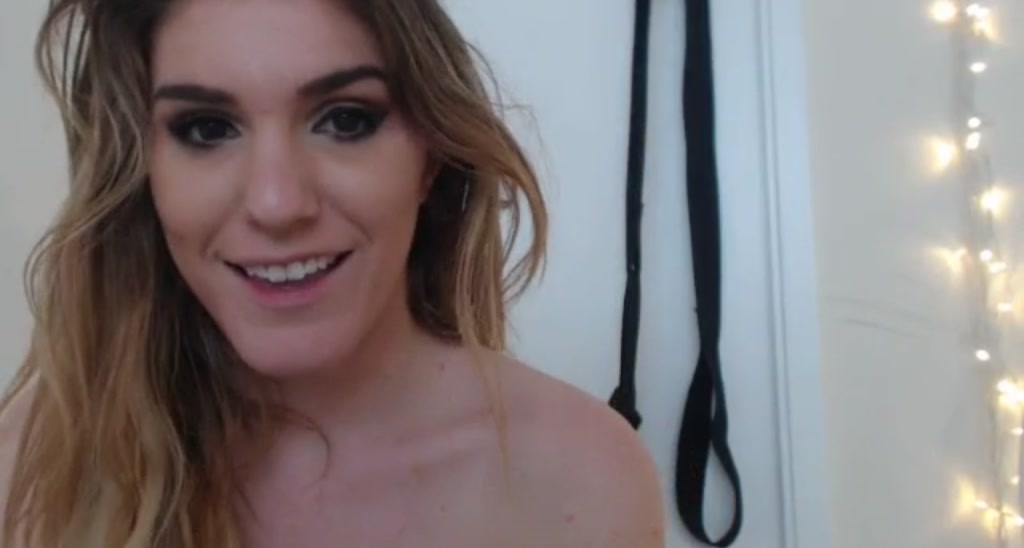 LaraLoxley video thumbnail