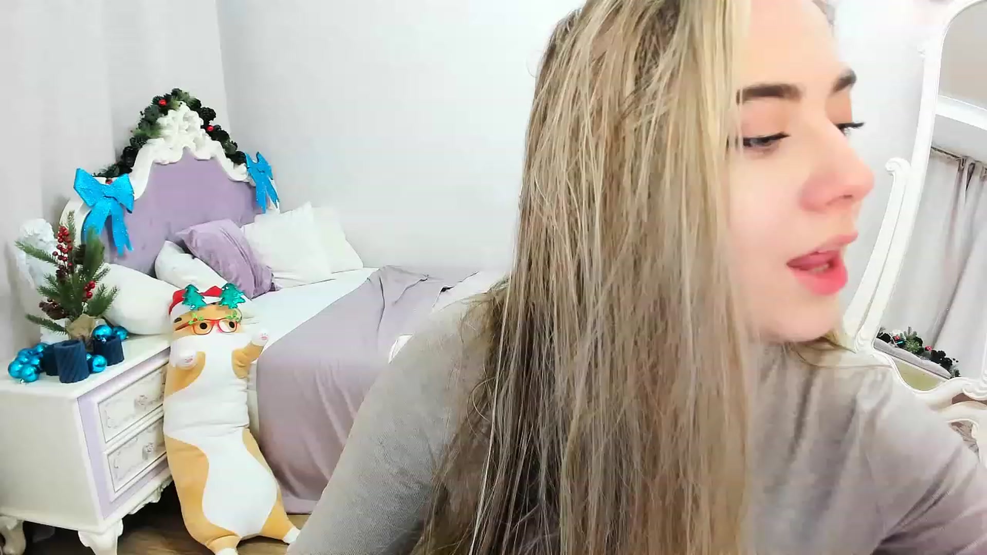 Auroraa__ video thumbnail