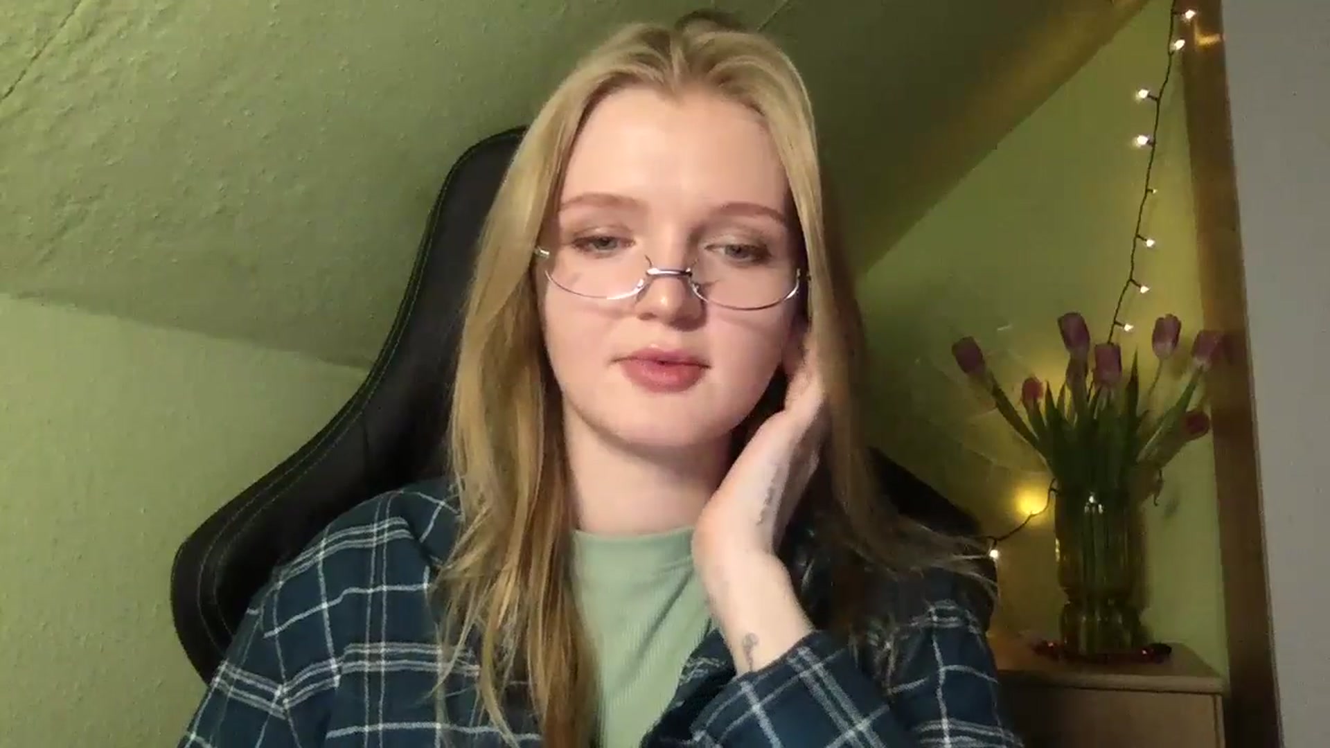 Lovely_Kitten video thumbnail
