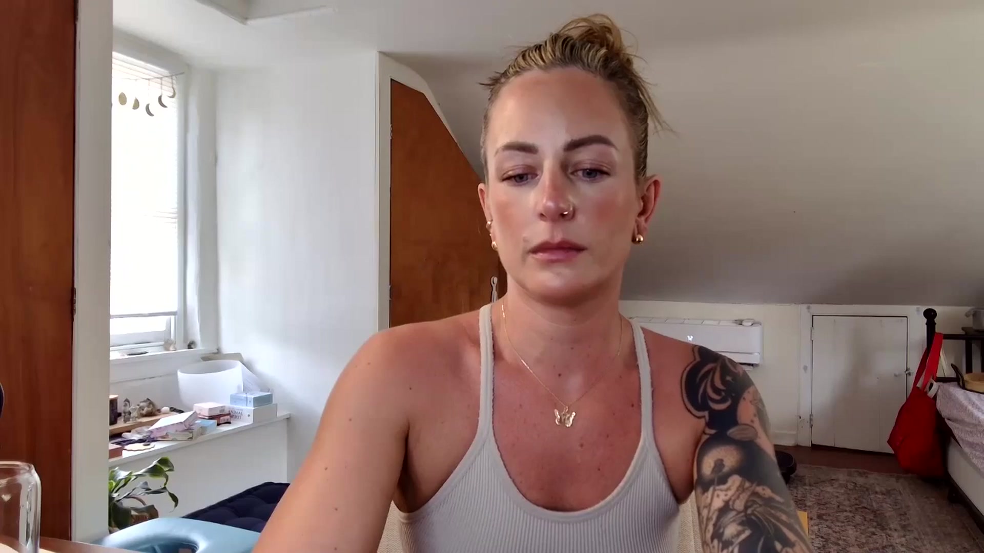 Lena_bee video thumbnail