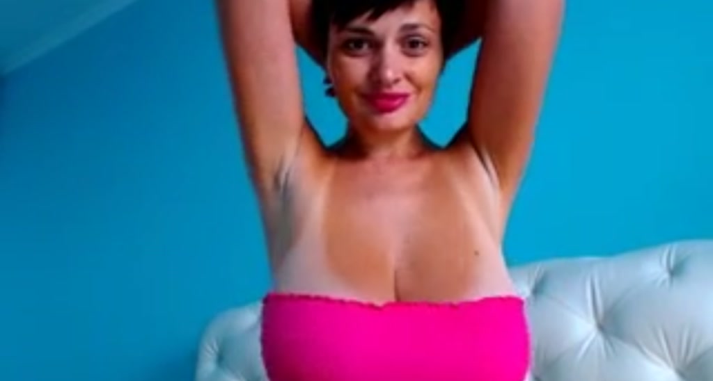 Flybigtitsnow video thumbnail