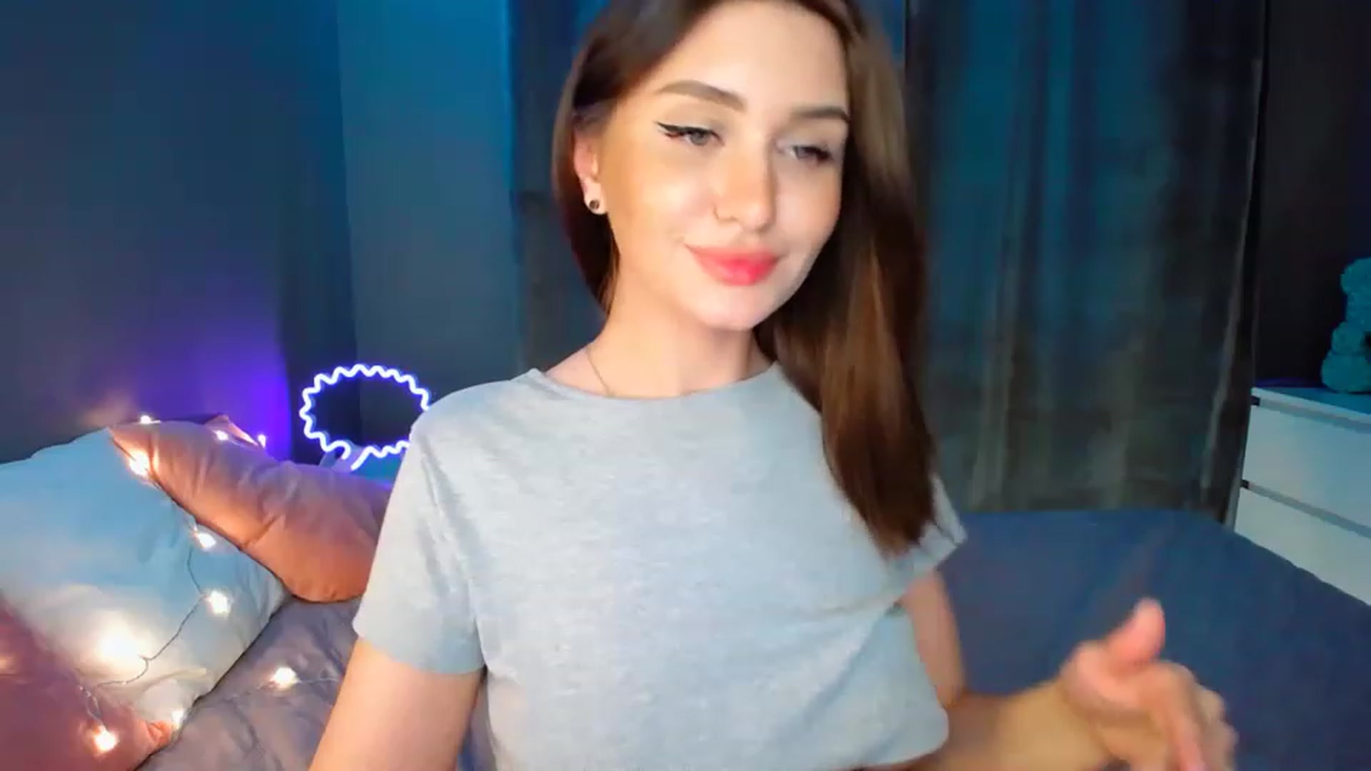 DollGlamourr video thumbnail