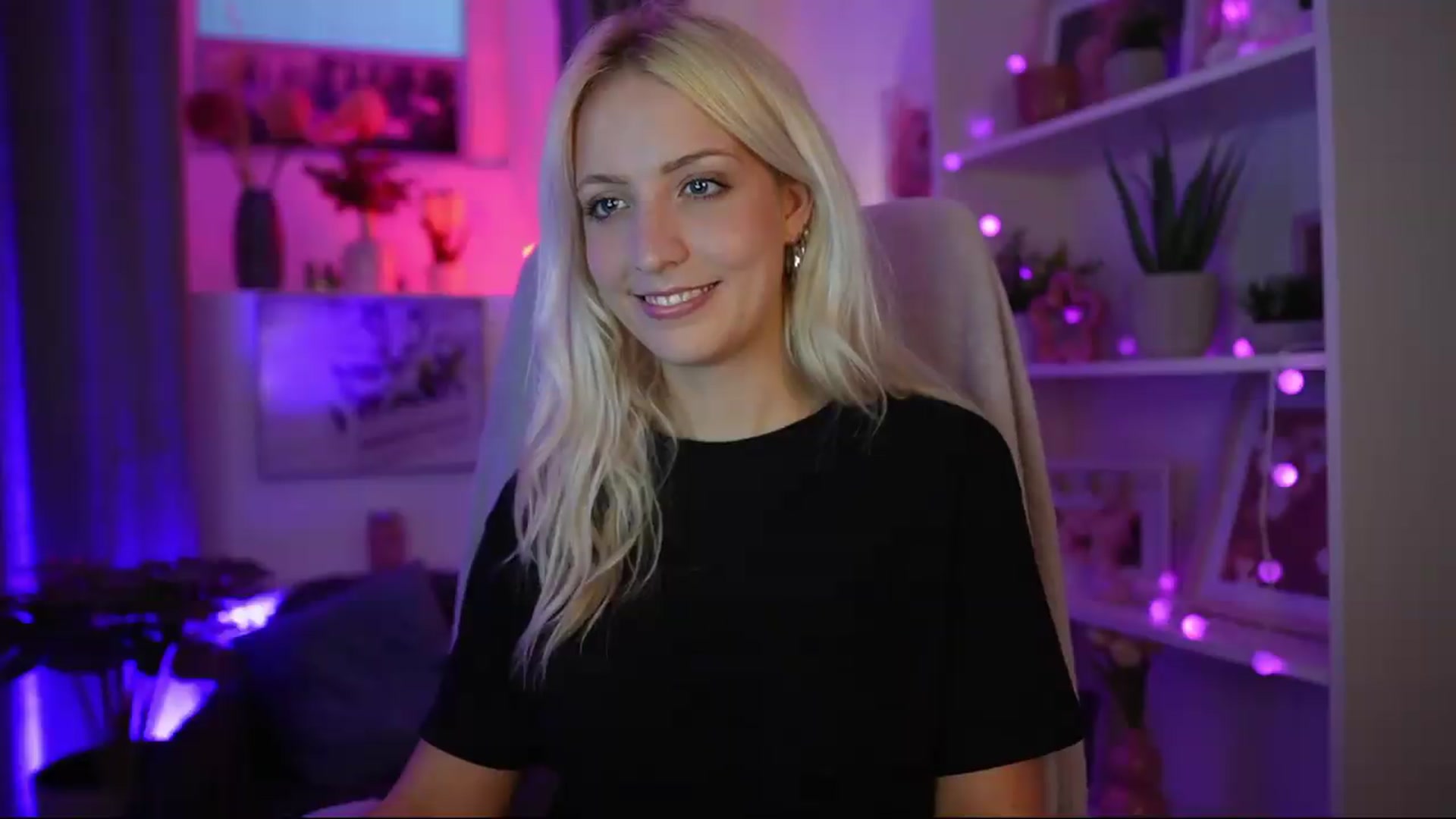 Lucy_Cutie video thumbnail