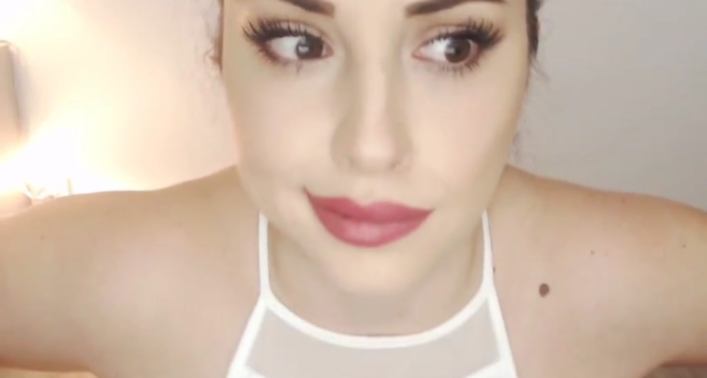 aLeDoll video thumbnail