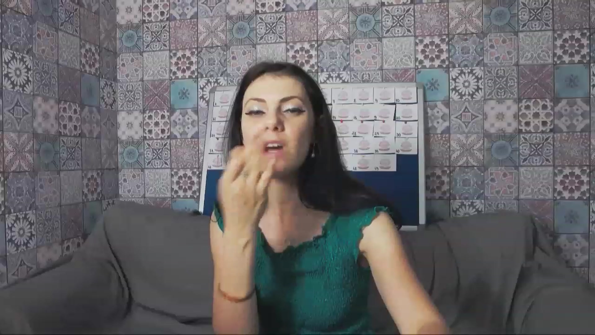 MissAracely video thumbnail