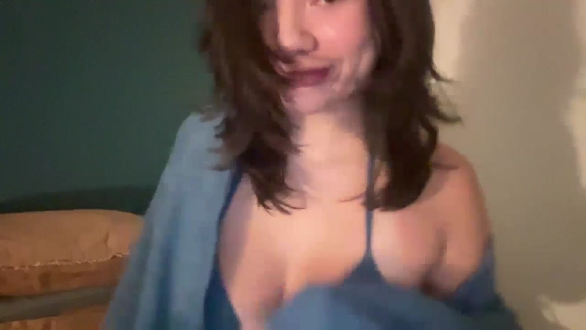 imava video thumbnail