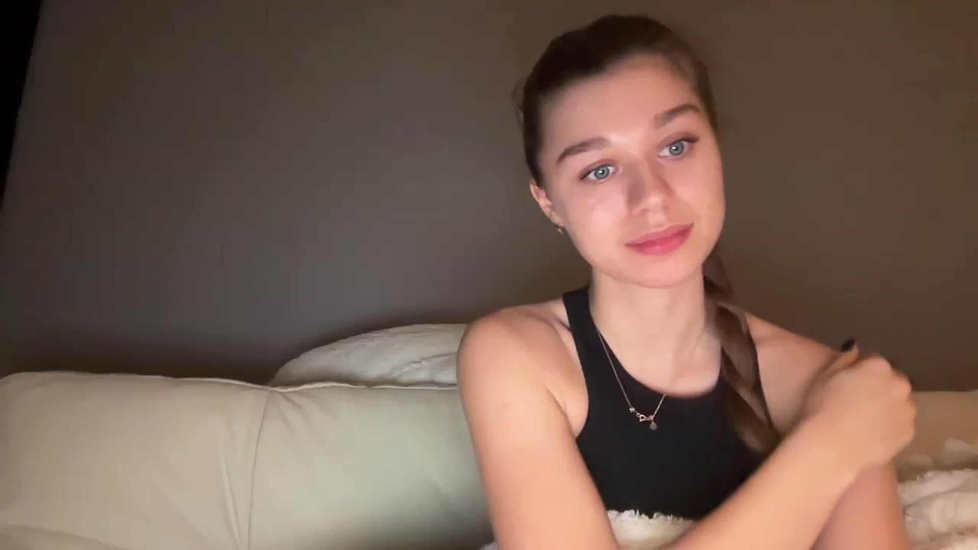 JewelReigns video thumbnail