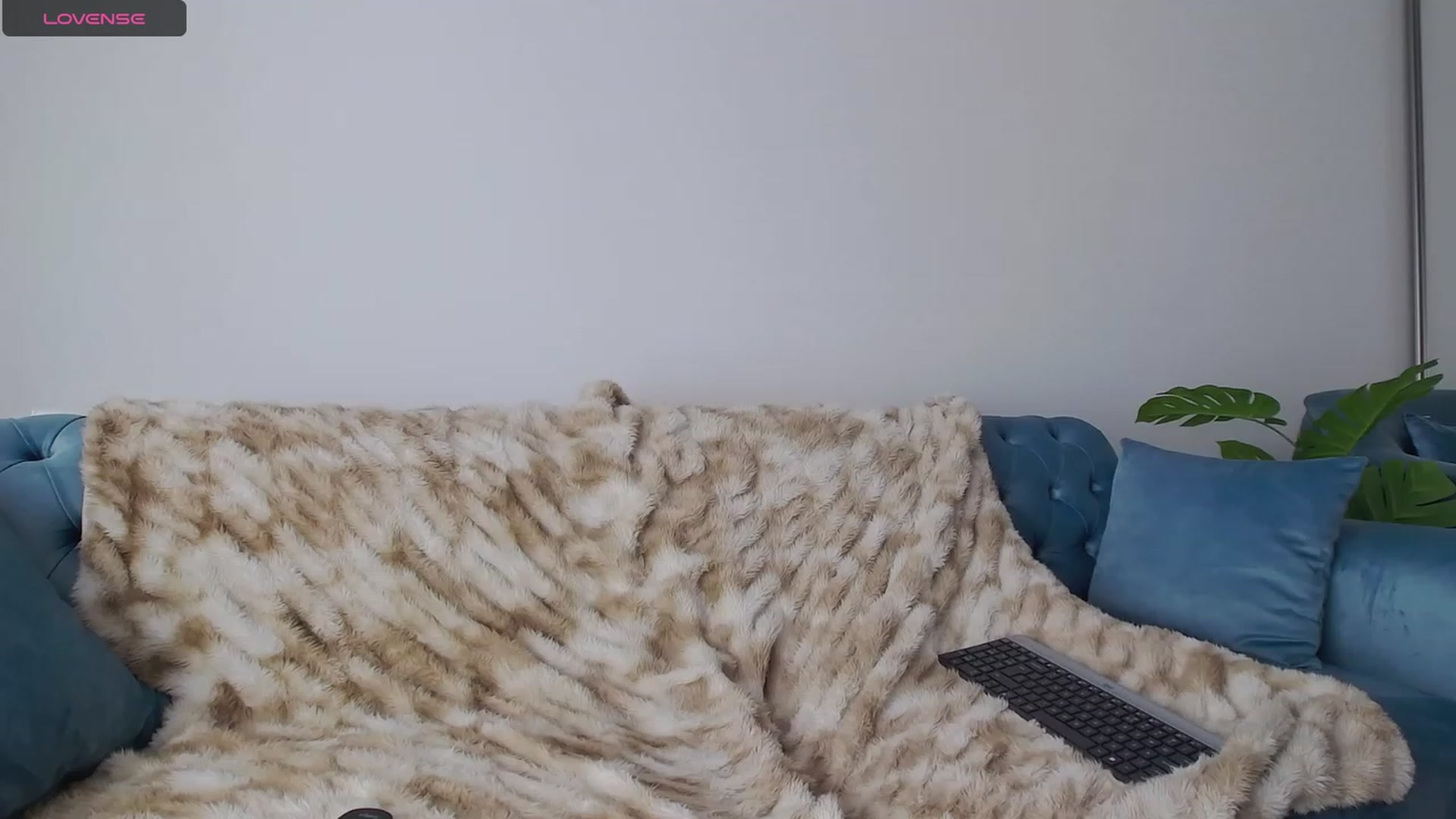 UCANTTOUCHIT video thumbnail