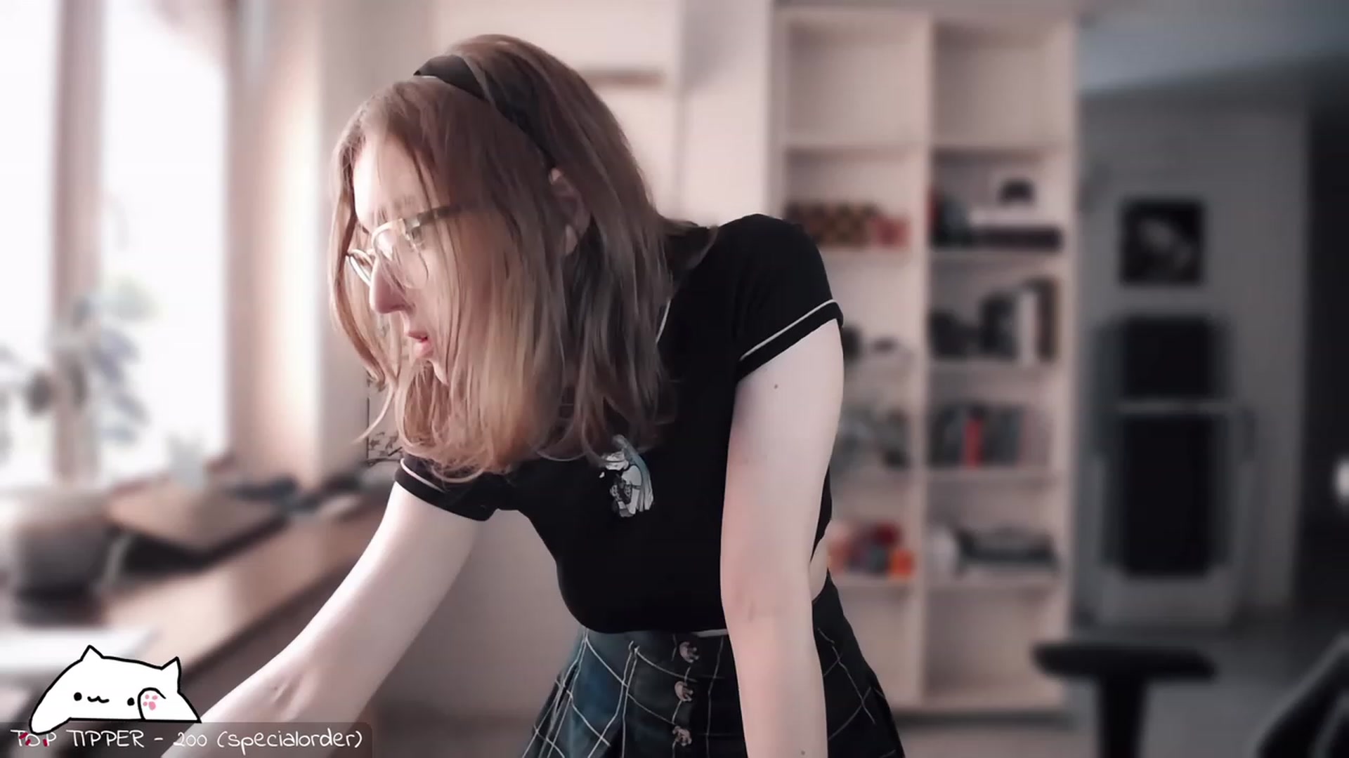 Meowlexx video thumbnail