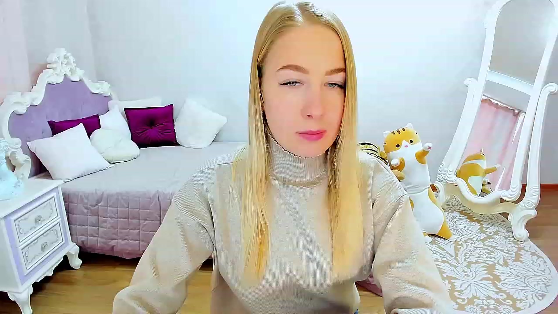 ElegantLook video thumbnail