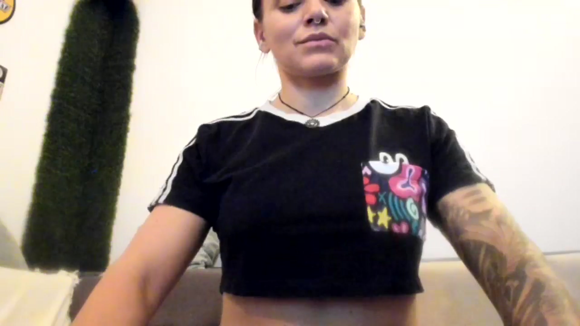 PisuVamp_ video thumbnail