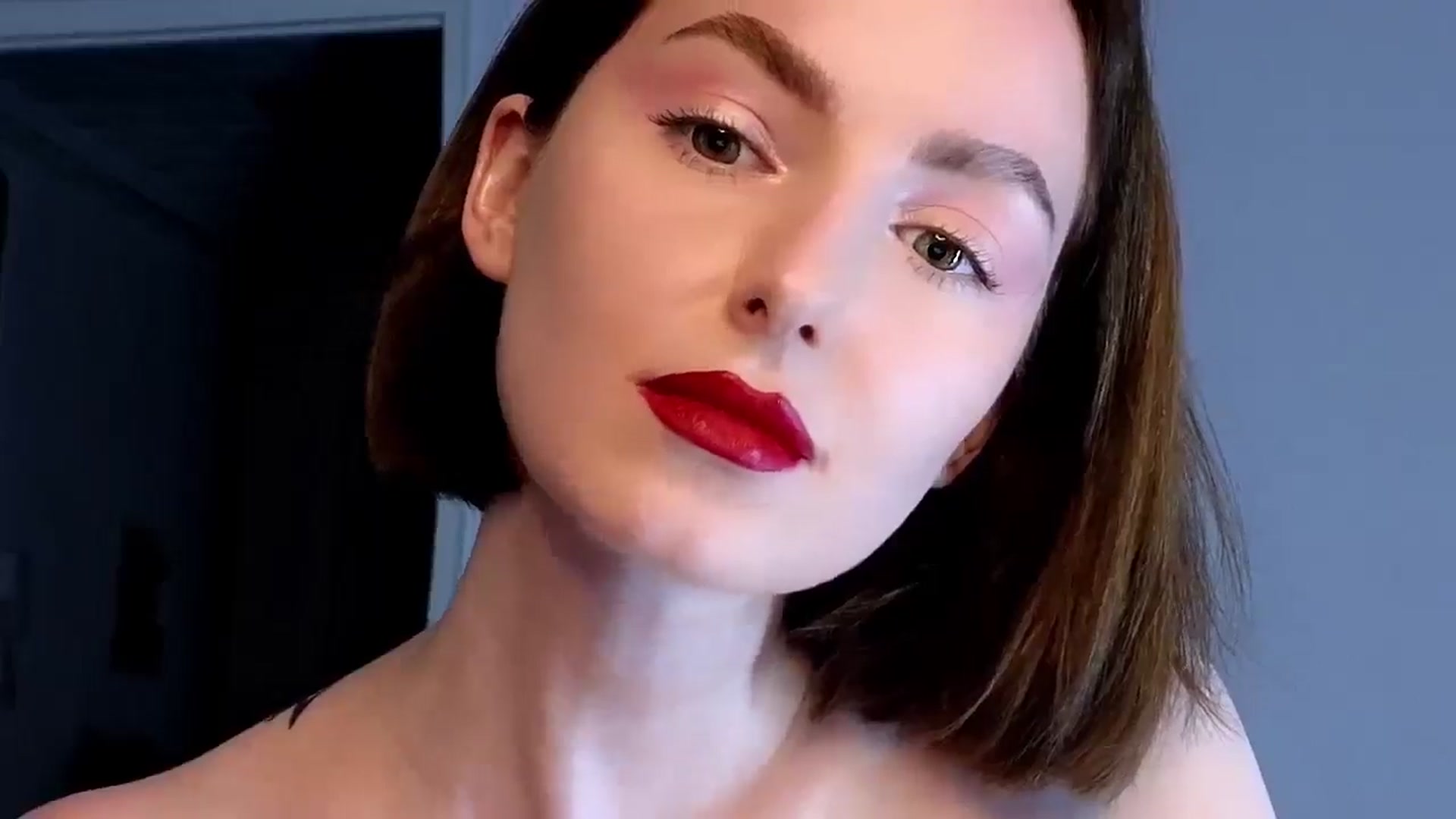 Red_Lips_Girl video thumbnail