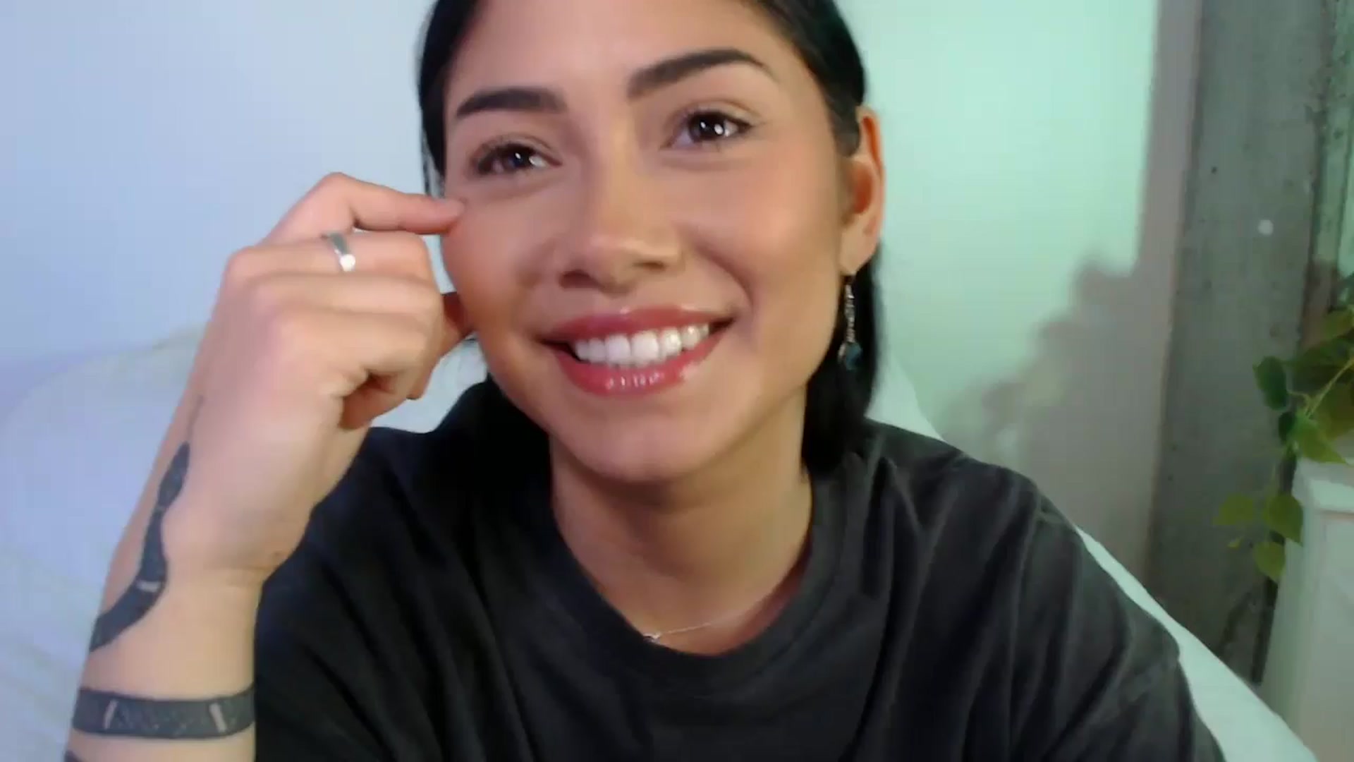 YourGoddessLu video thumbnail