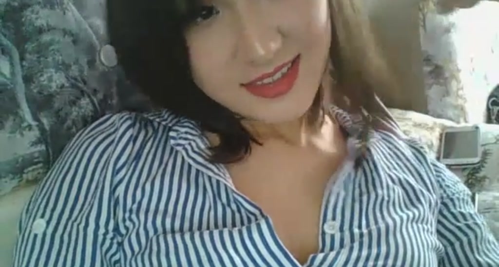Young_lady_18 video thumbnail
