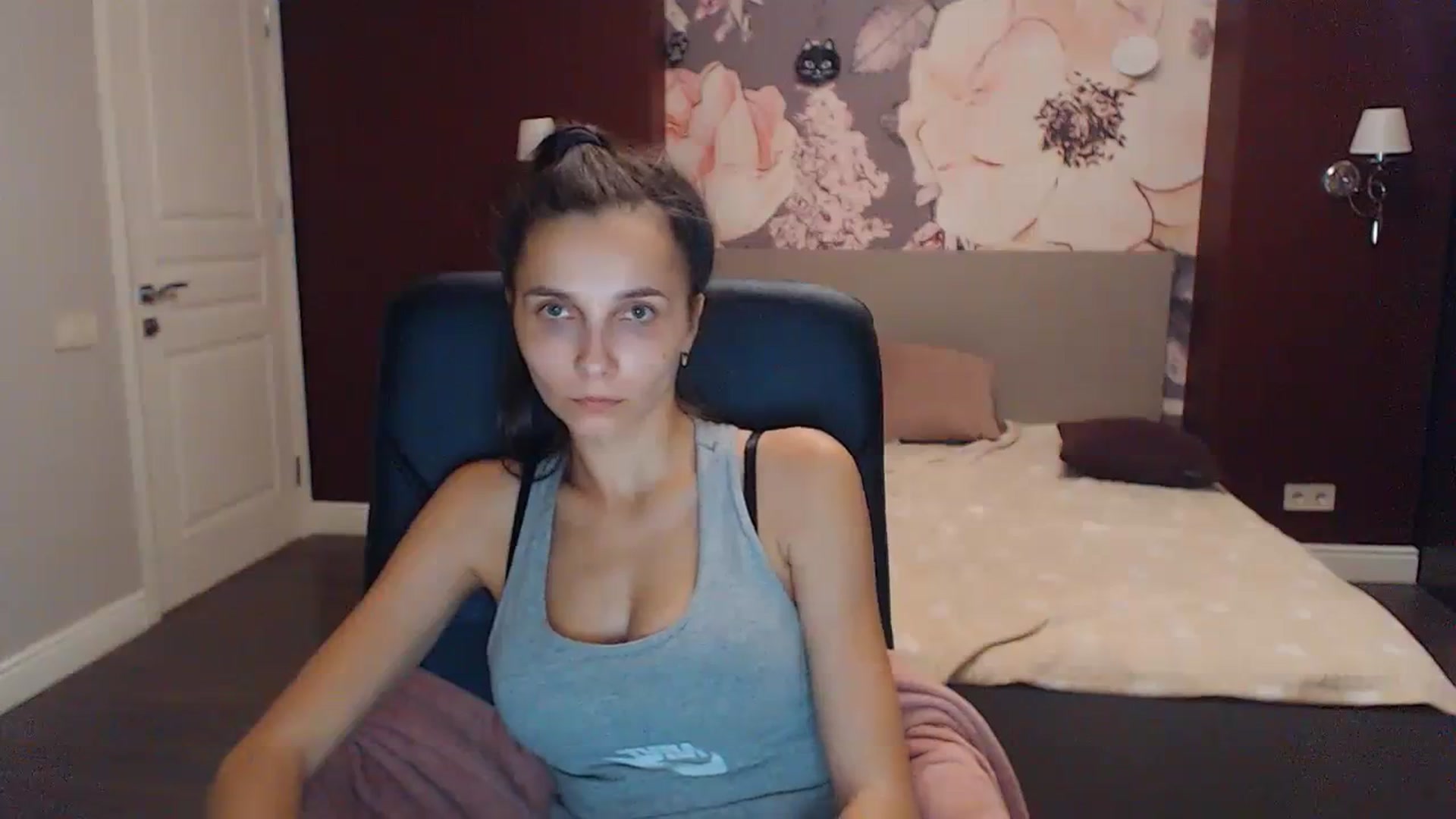 Karina_Mils video thumbnail