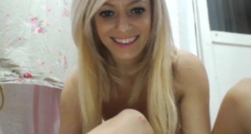 AwesomeBlonde video thumbnail