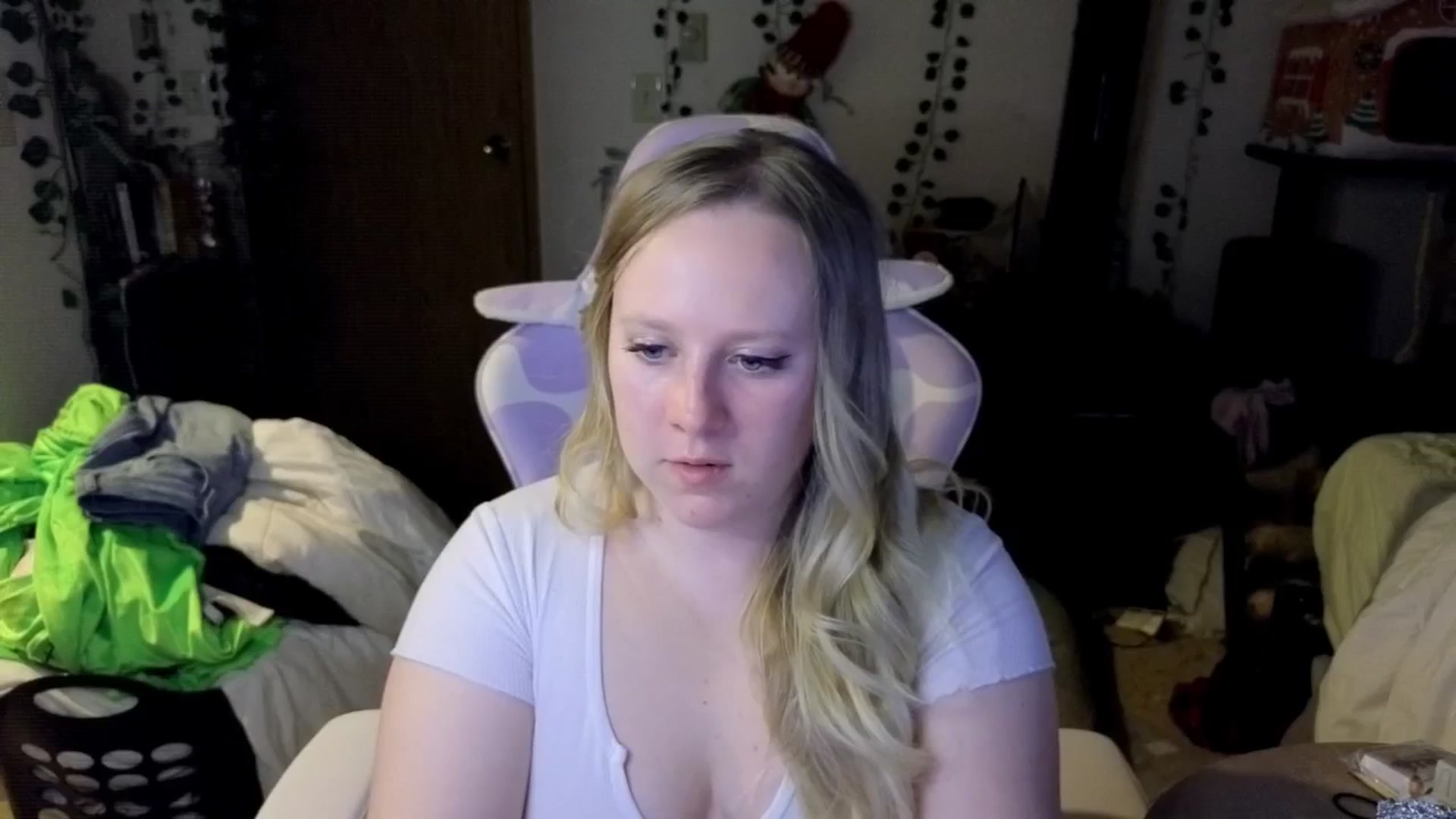 YummyDuchass video thumbnail