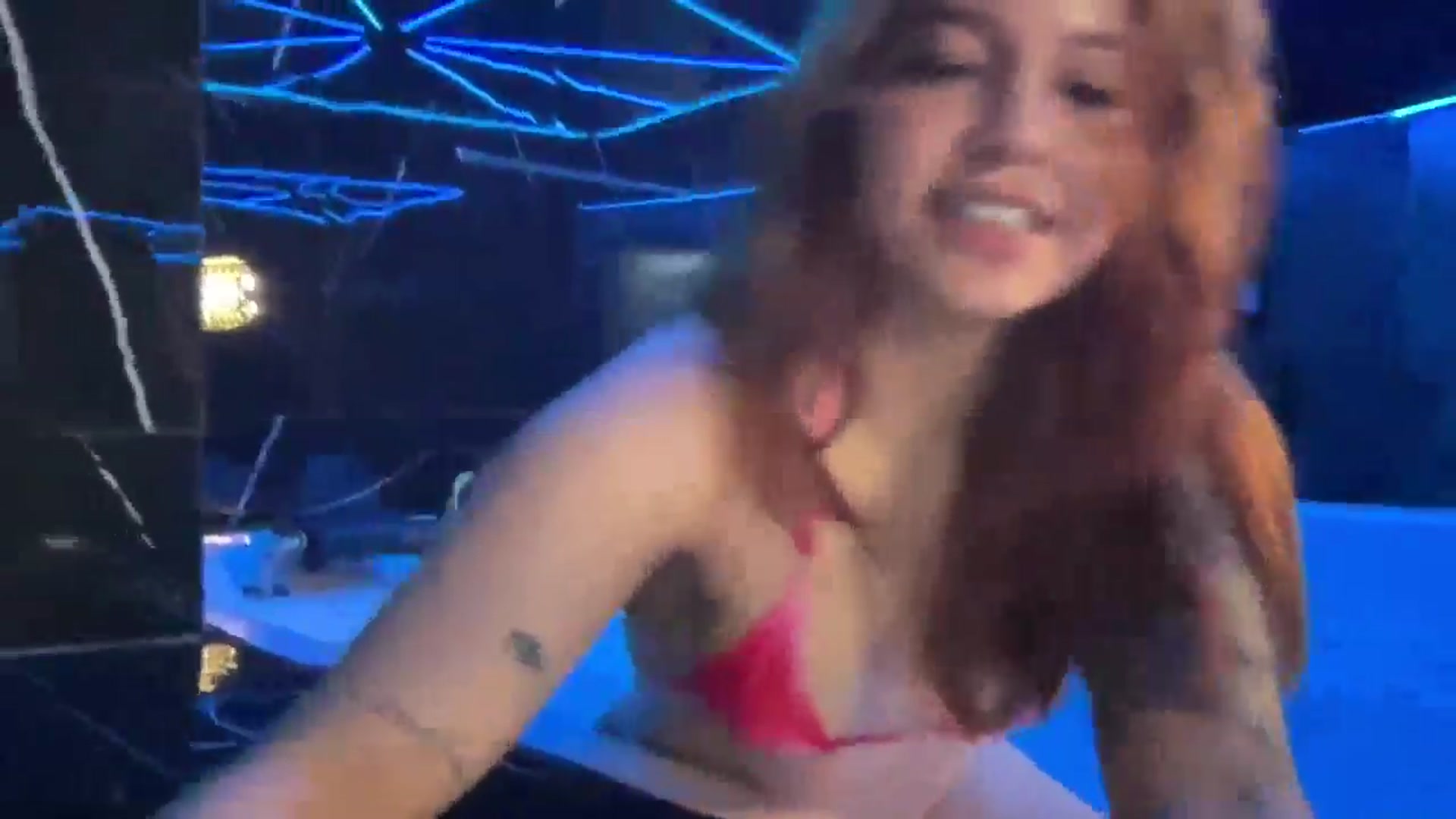 DreamyLia video thumbnail
