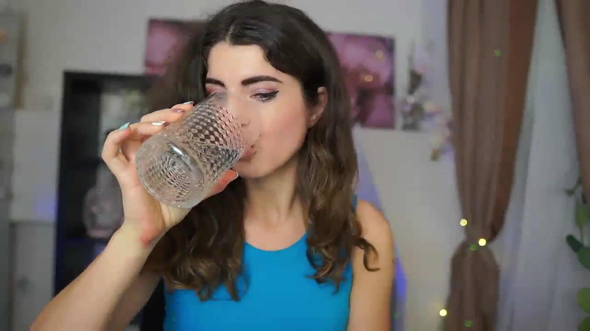 EVA__LOVIA_ video thumbnail