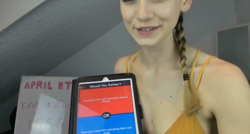 MiaMunro video thumbnail