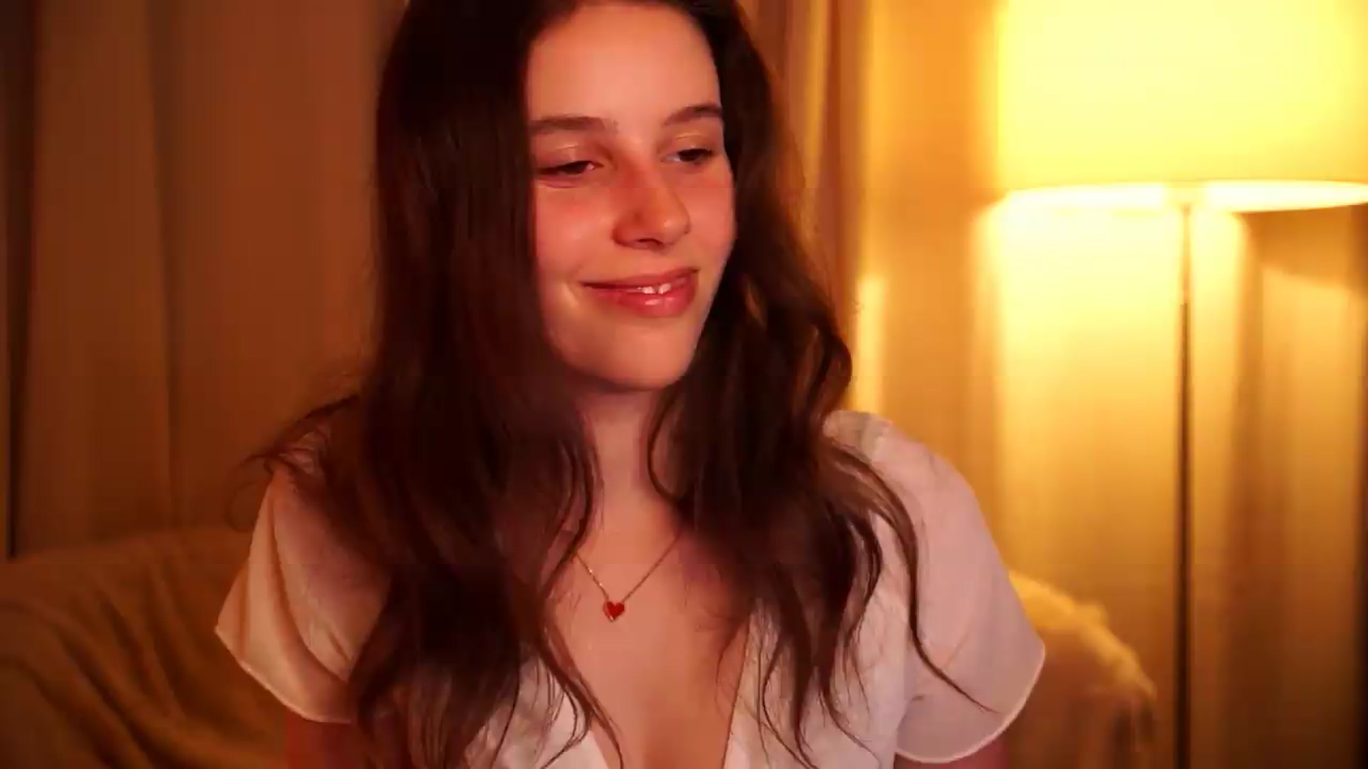 PetiteeBratt video thumbnail
