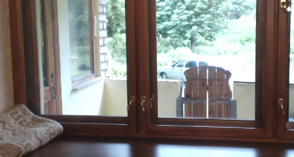 Annie_Holmes video thumbnail