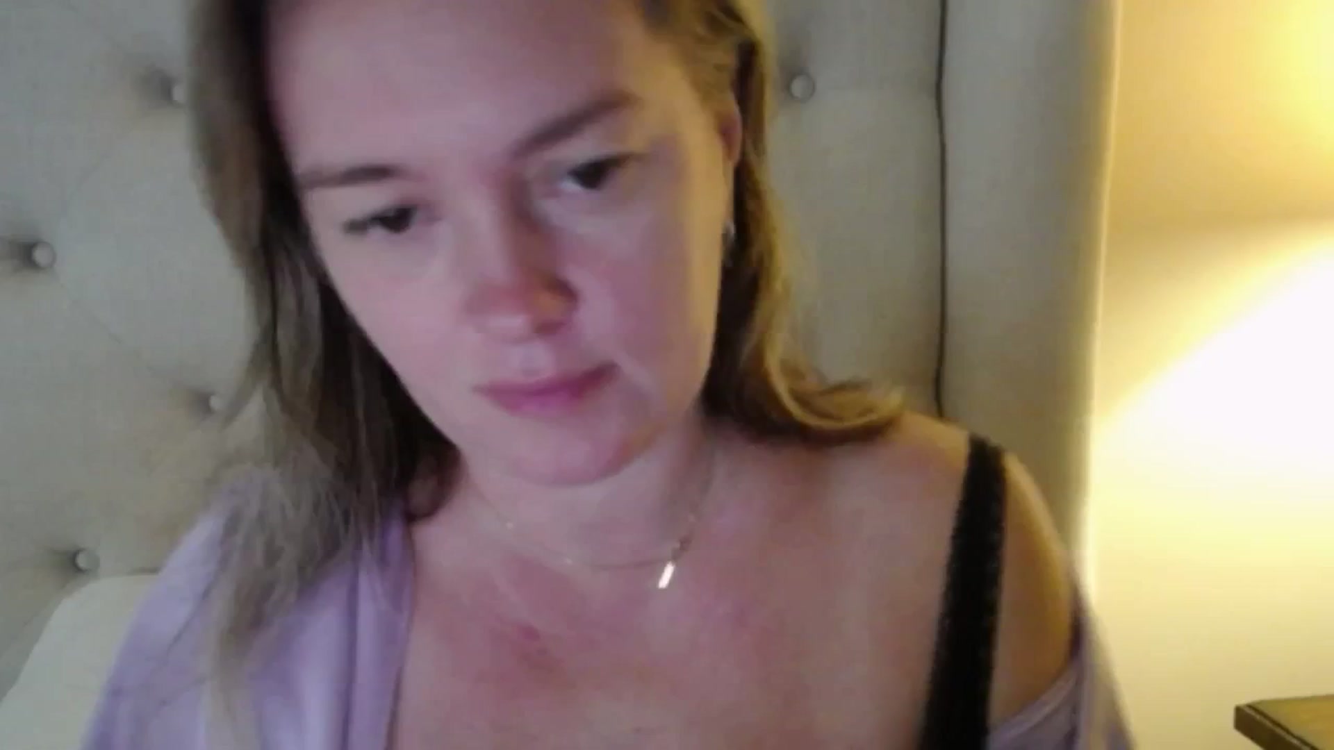 J0llye video thumbnail