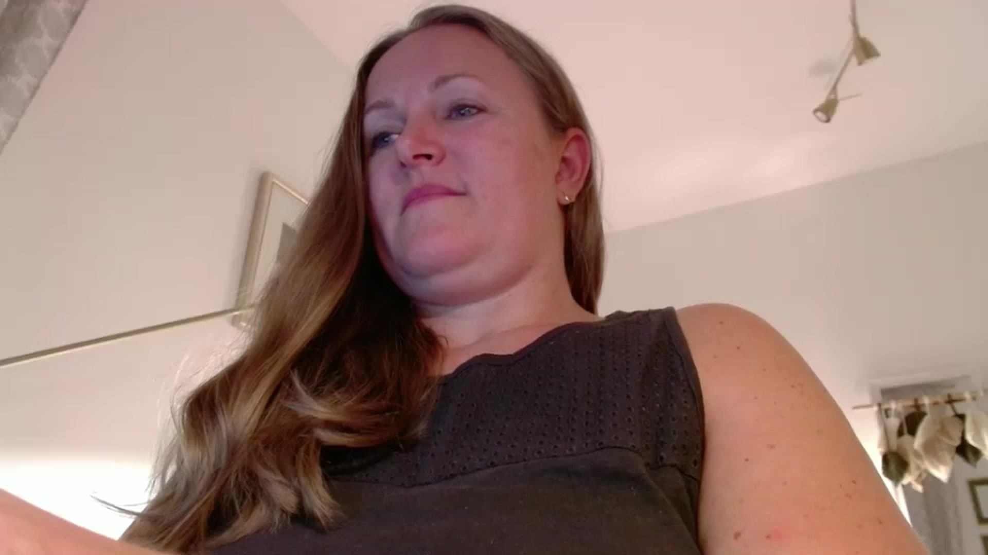JustLily video thumbnail