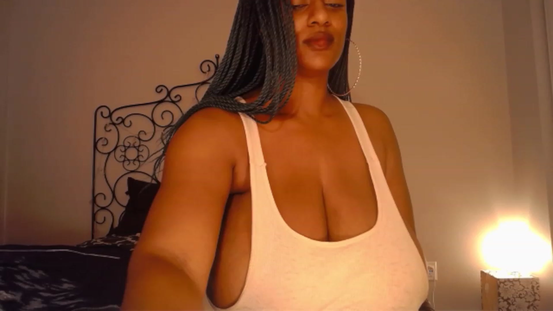 TheIconicGirl video thumbnail