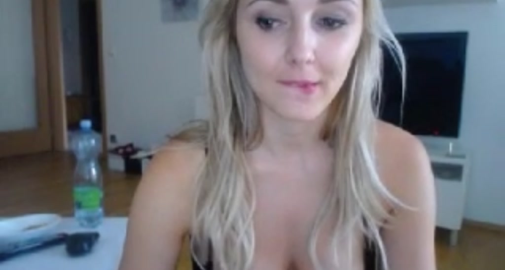 JanaXO video thumbnail