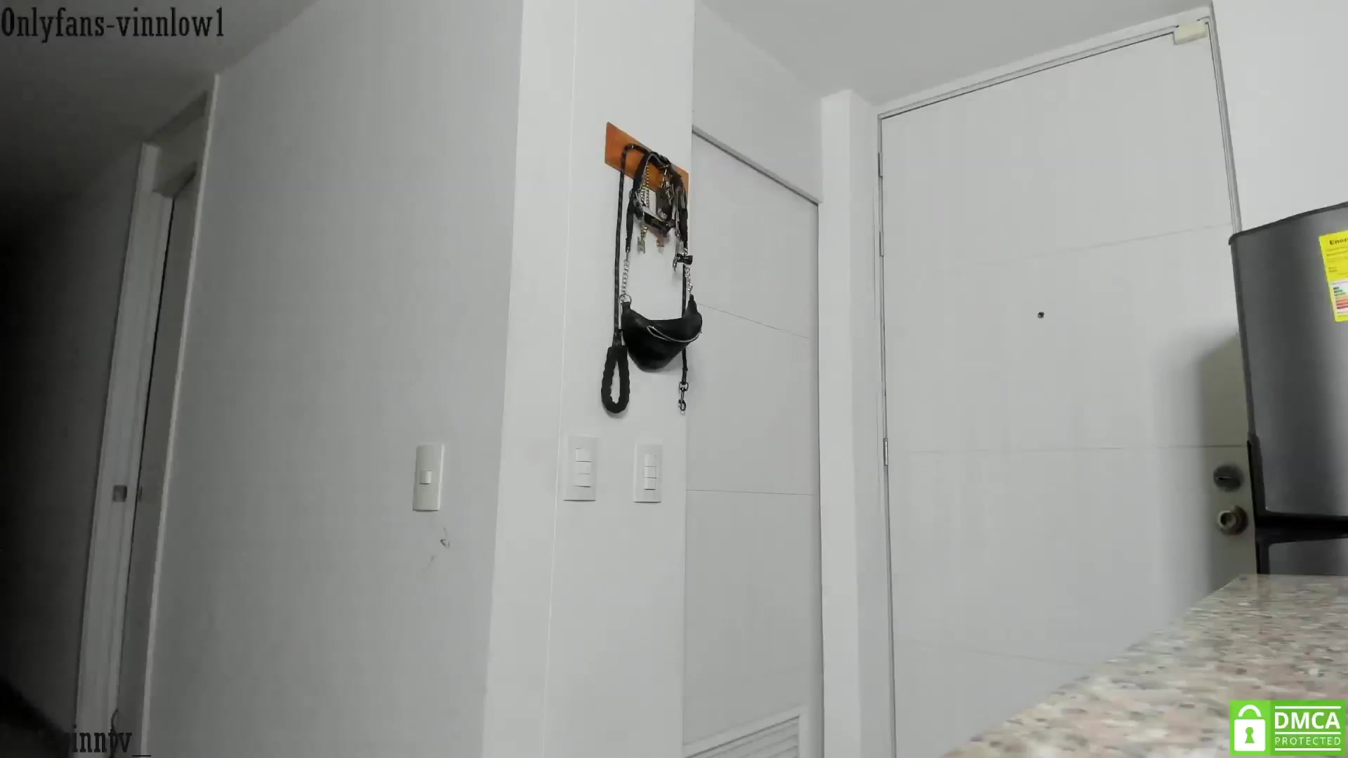 Vinnlow's live show on 11/17/2023 at MyFreeCams