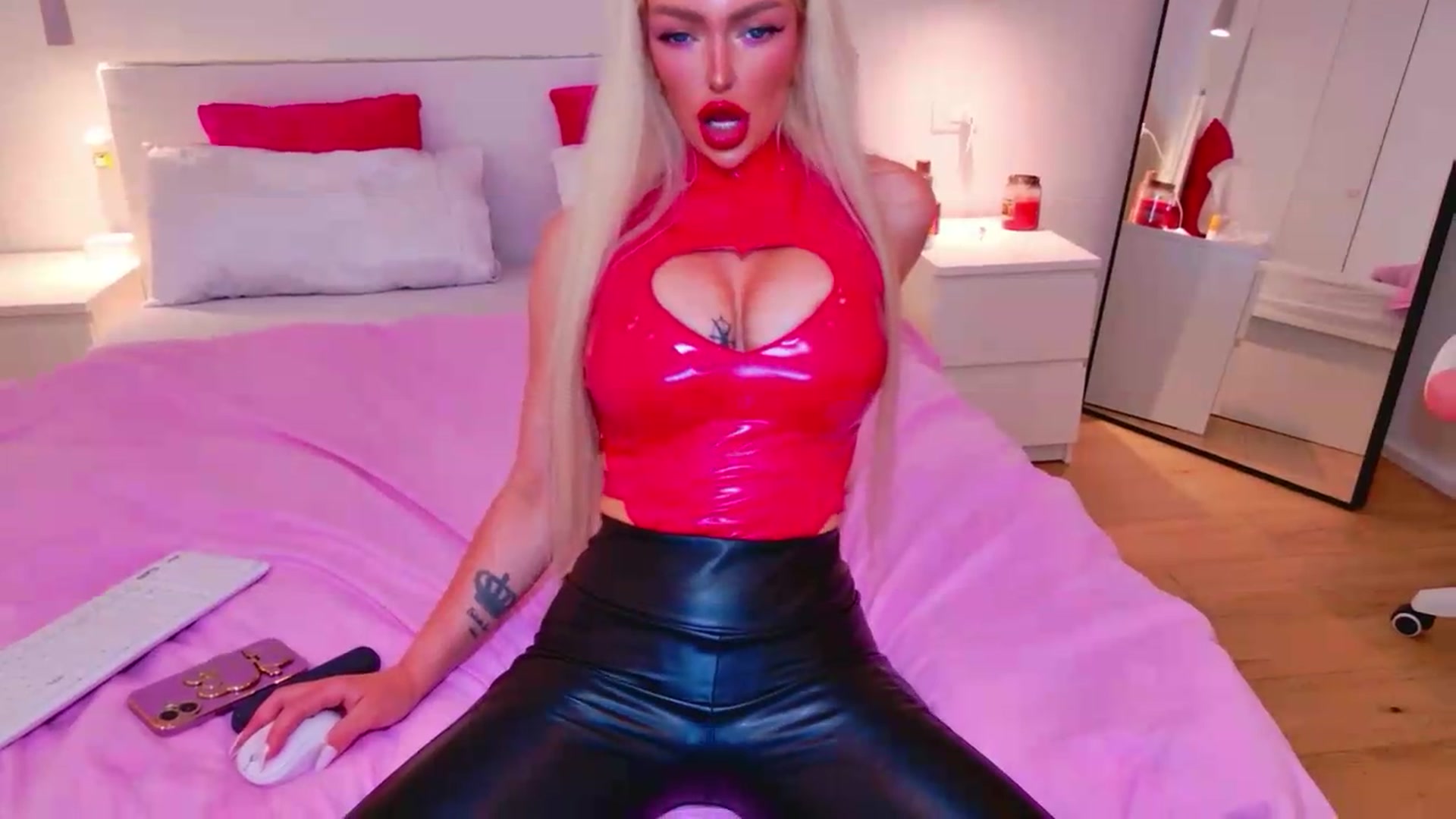 Squirtly_Alex video thumbnail