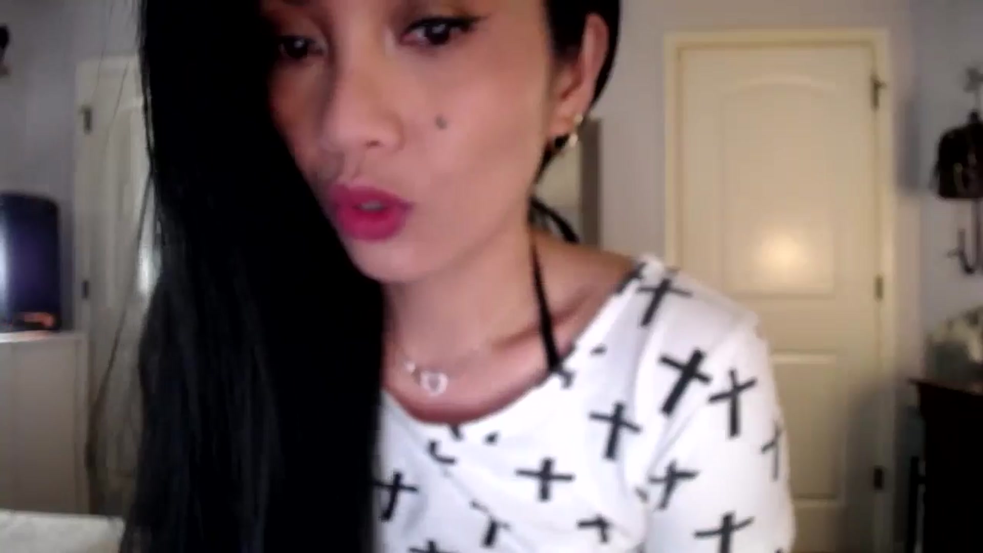 AsianLuv_4U video thumbnail
