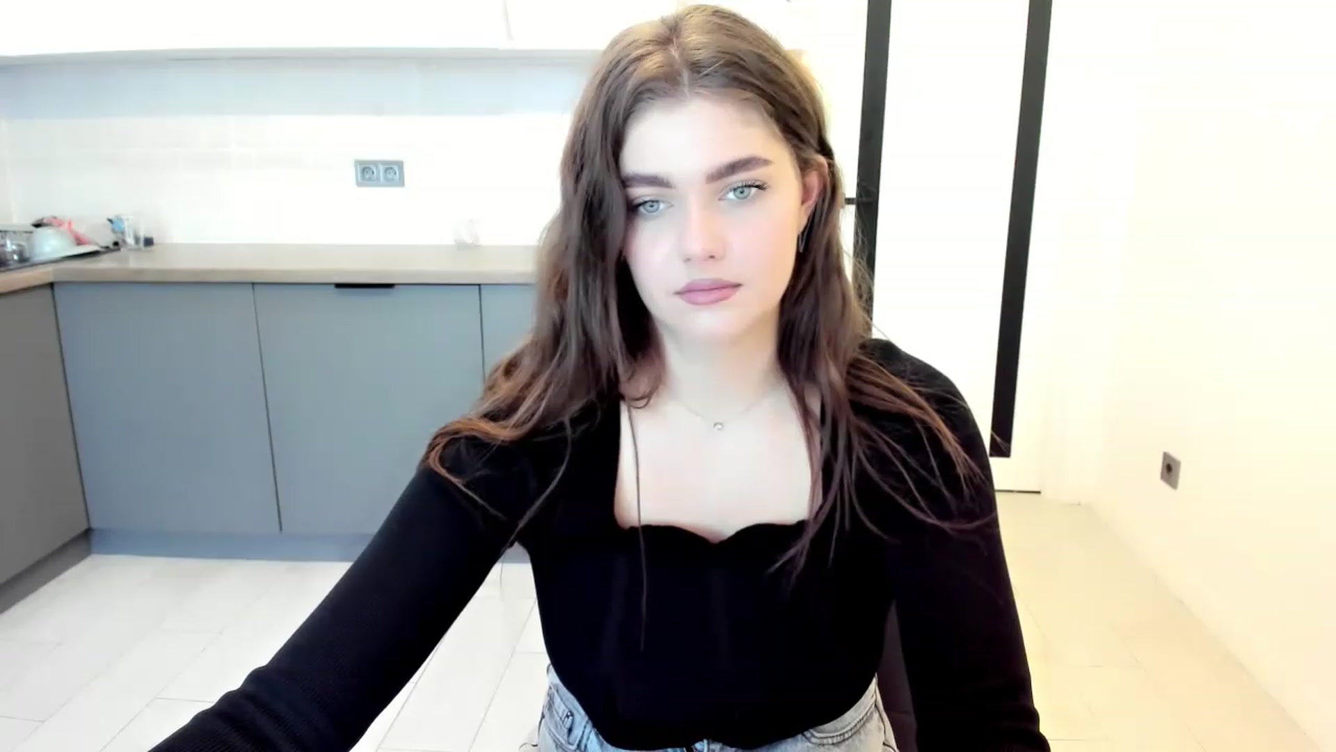 VickiVong video thumbnail