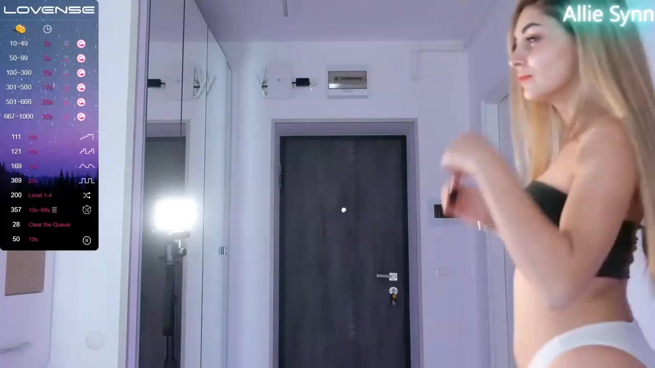 Allie_Synn video thumbnail