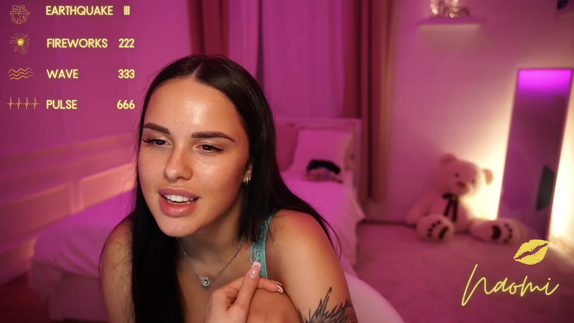 cinnabellee video thumbnail