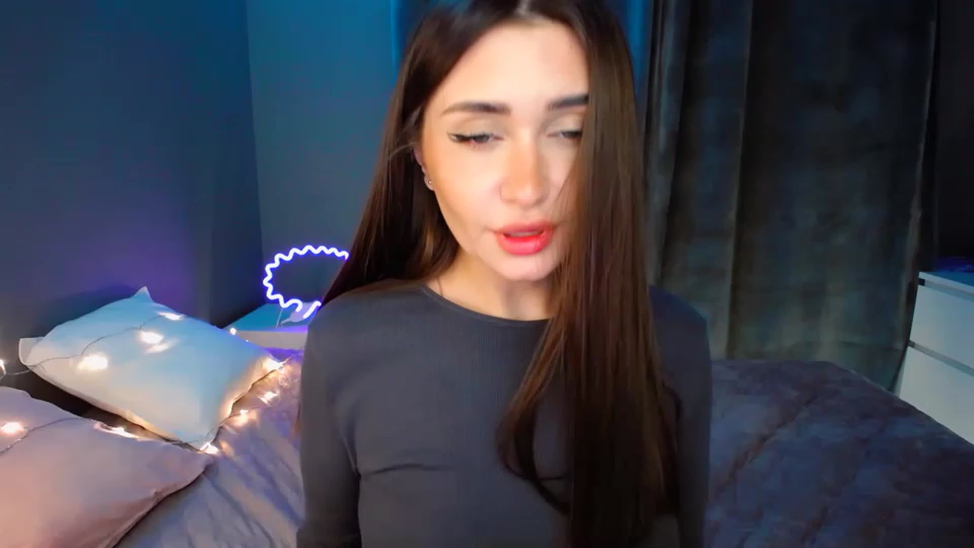 DollGlamourr video thumbnail