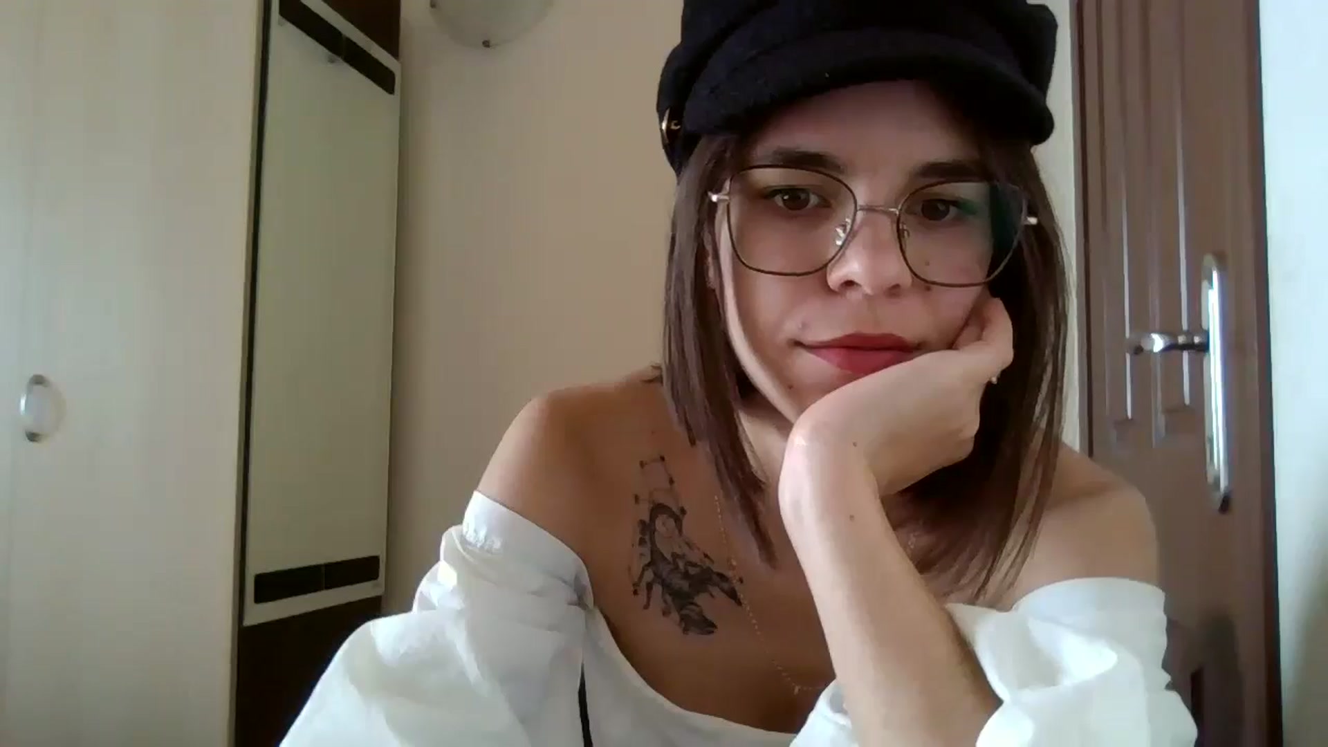 EmilyWills video thumbnail