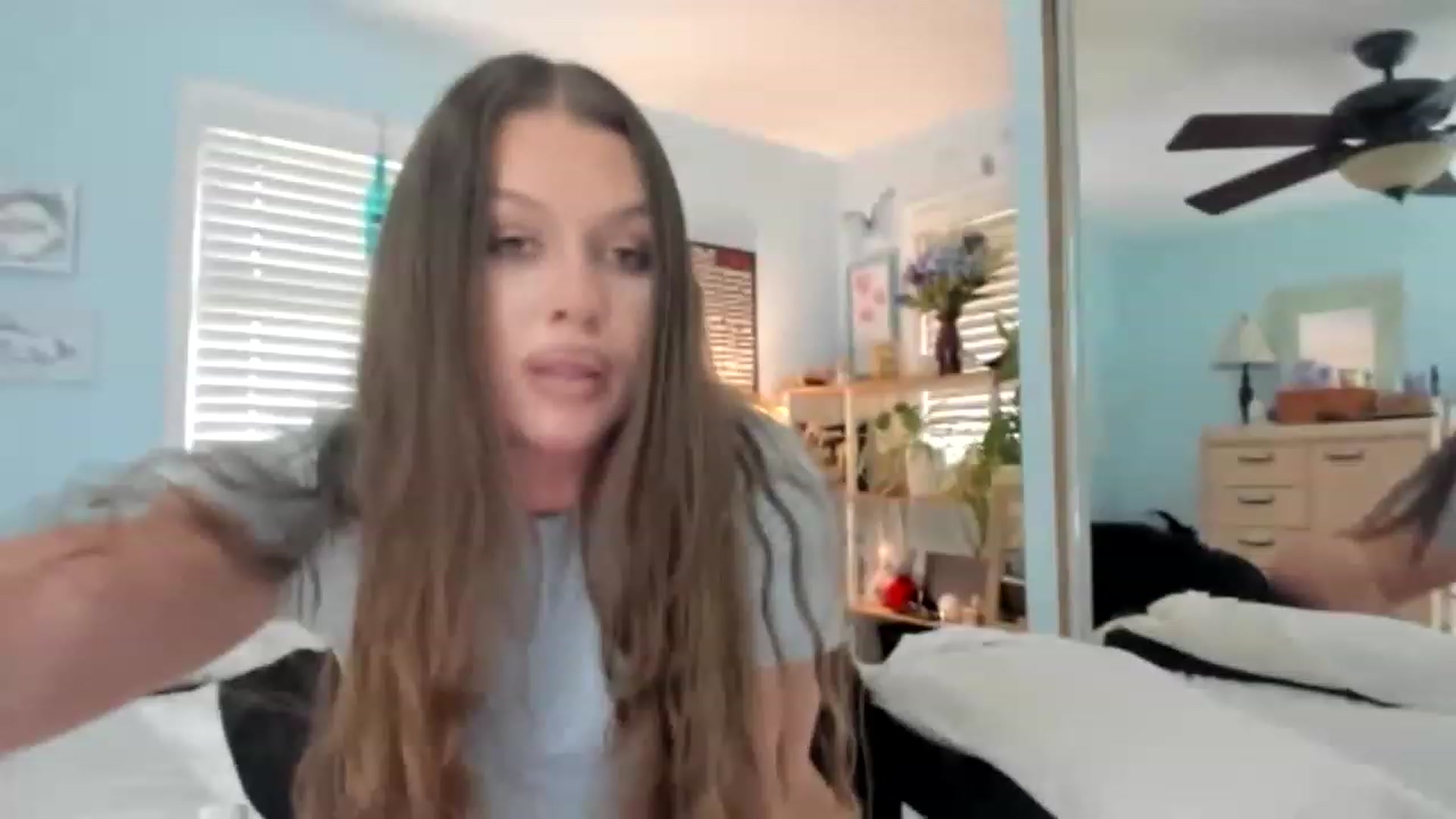 thewolfof_MFC video thumbnail