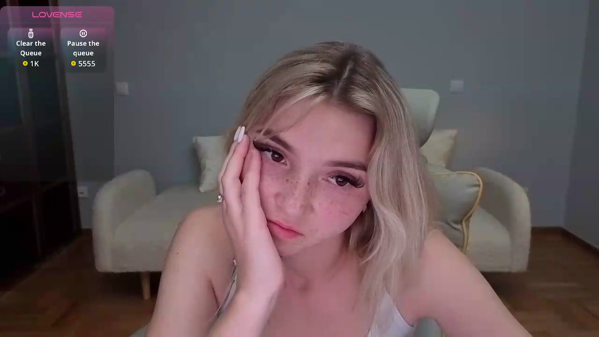 Daisyy video thumbnail