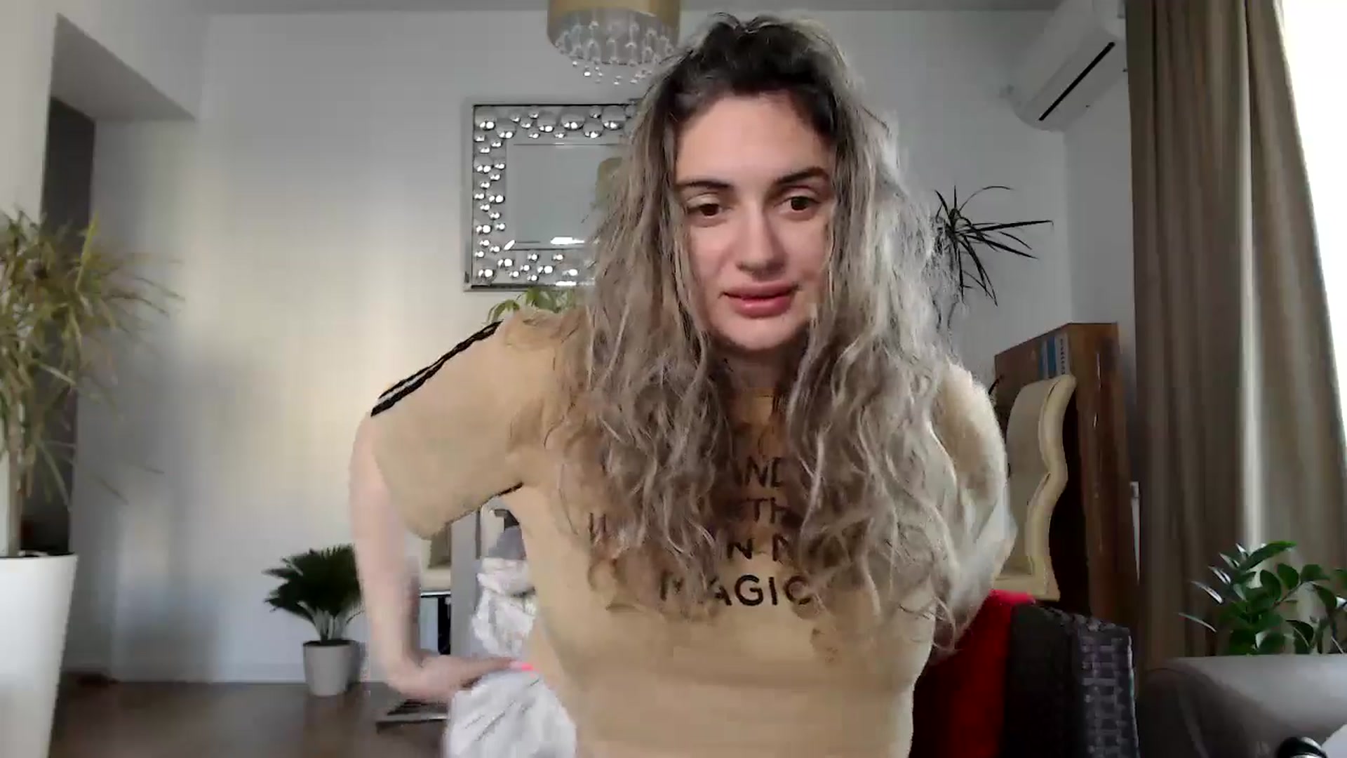 MissDivinna video thumbnail
