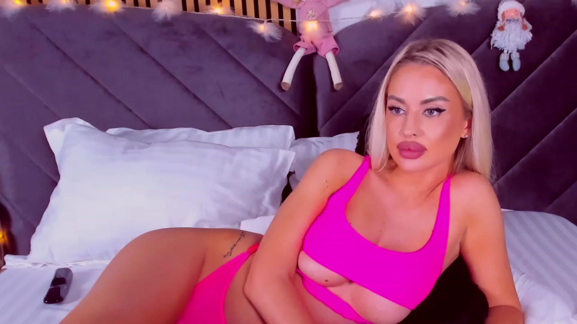 AwwwElla video thumbnail