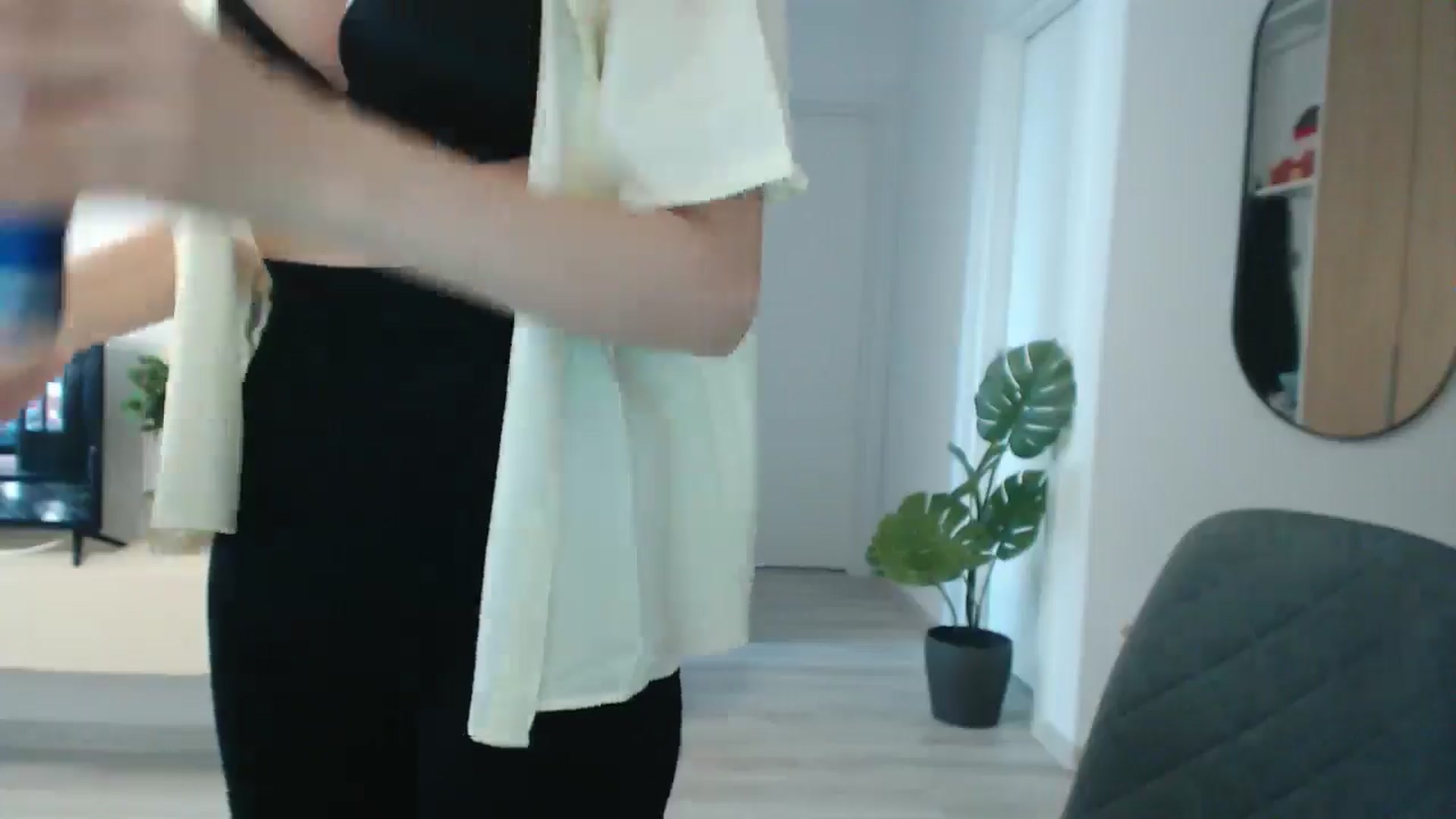 AlyVee video thumbnail