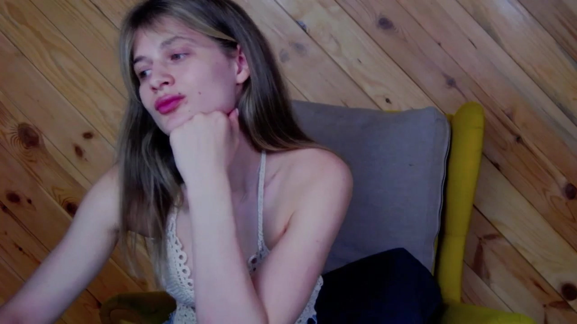 Miss_L video thumbnail