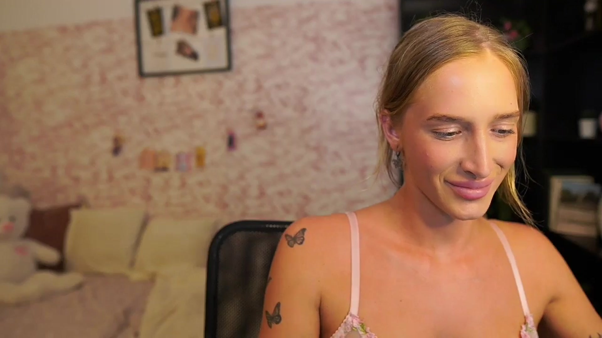 NicoletteShea video thumbnail