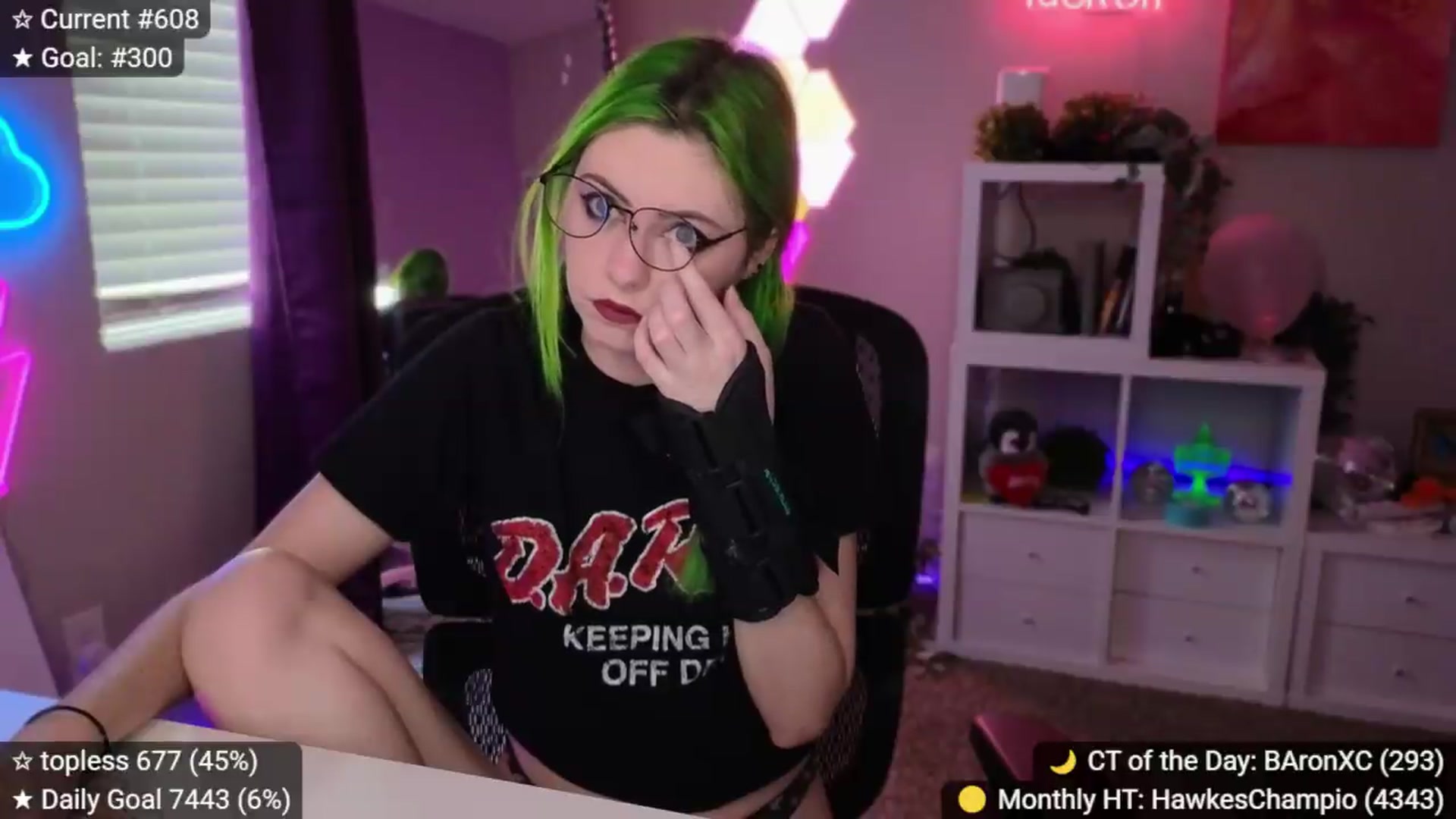 elunaxc video thumbnail