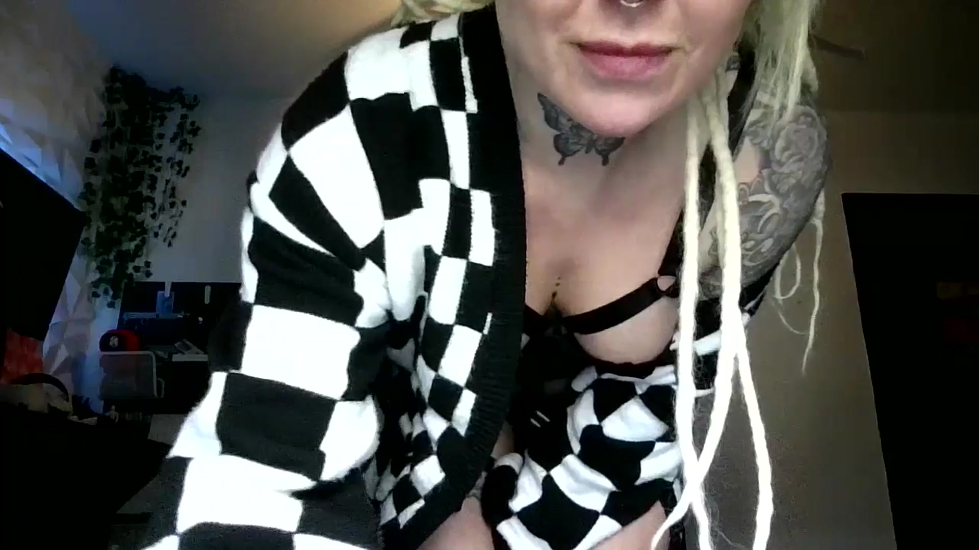 pixieDread video thumbnail