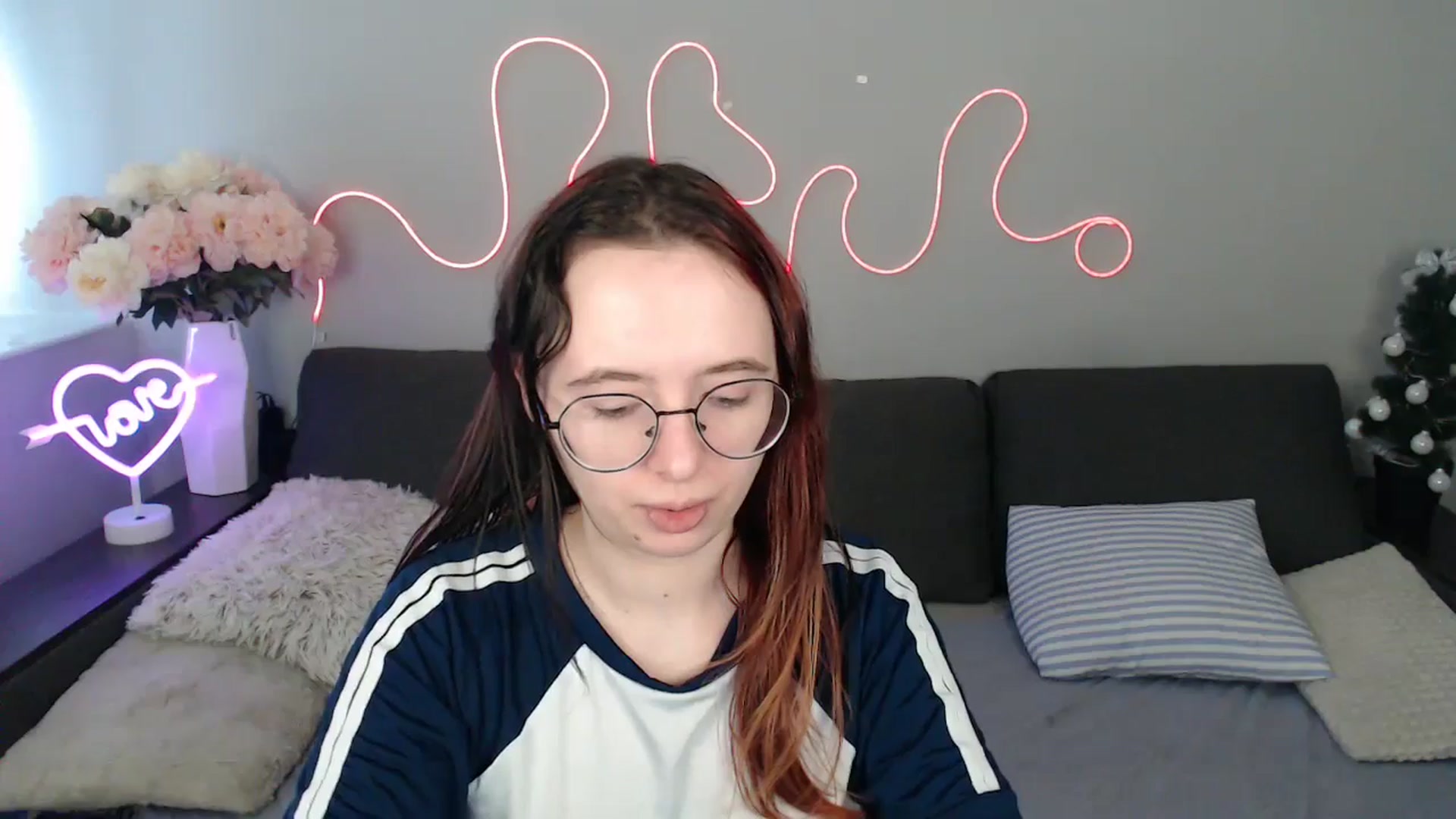 Mini_Diva video thumbnail