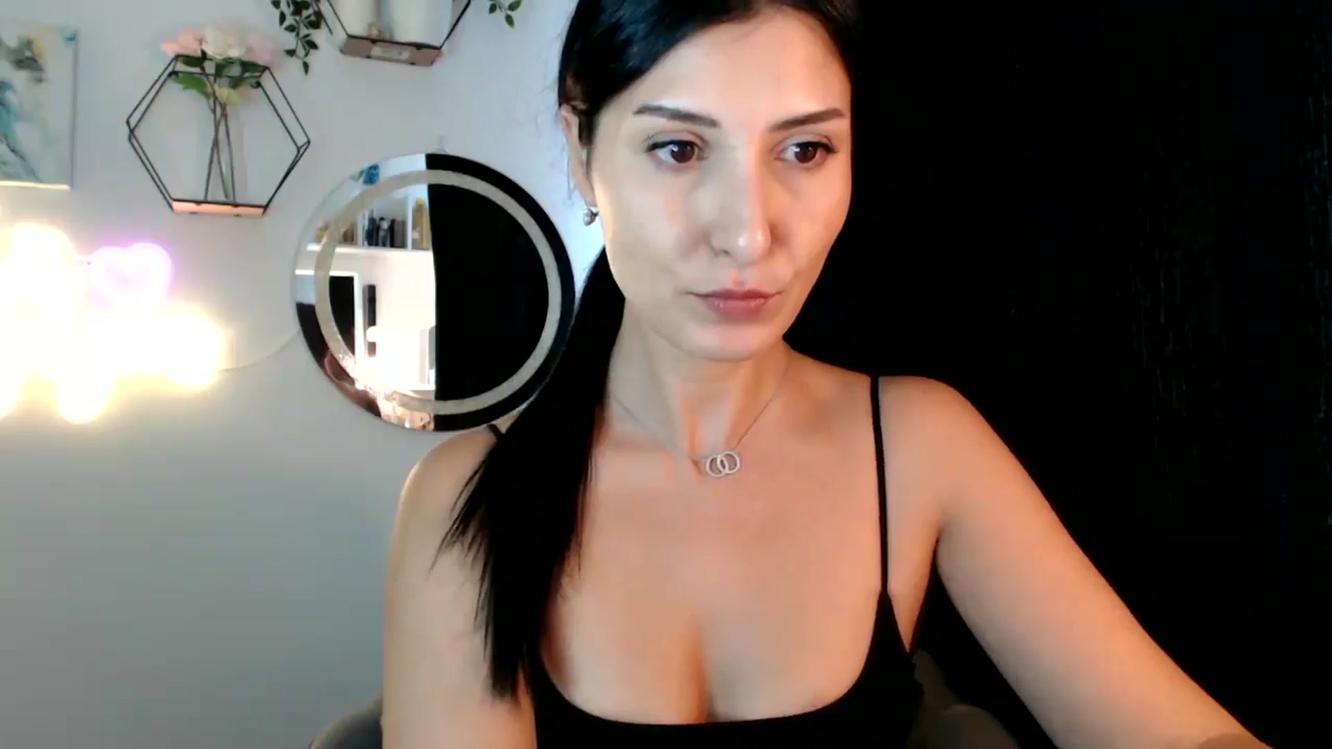 MissLeanne video thumbnail